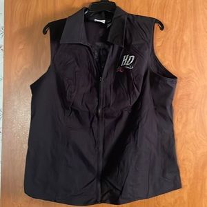 Zip up sleeveless top